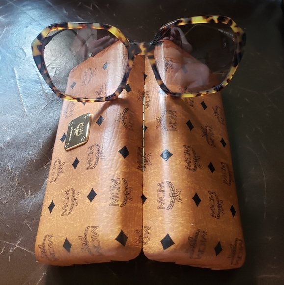 MCM Womens SUNGLASSES-NEW - Picture 2 of 11